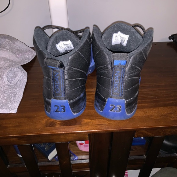 Royal 12s Jordan - Picture 2 of 4
